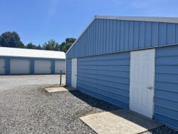 Secure fenced facility allowing 24/7 access to storage units